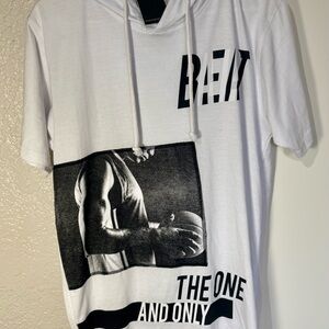 Bare Fox 26 White Hoodie Beat The One and Only